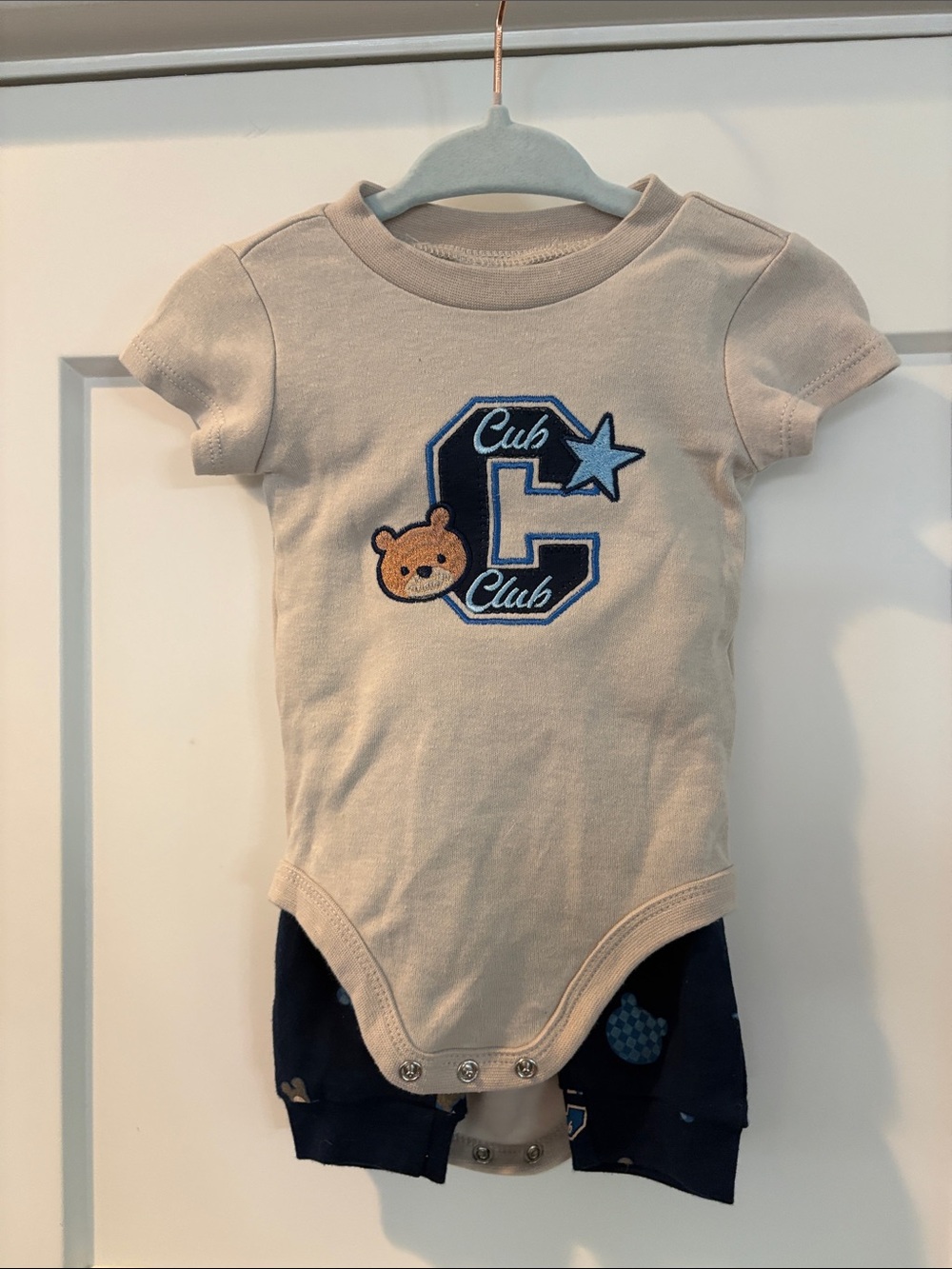 Petit Lem’s Mini Threads Beige Cub Club Short-Sleeve Bodysuit with Navy Accents
